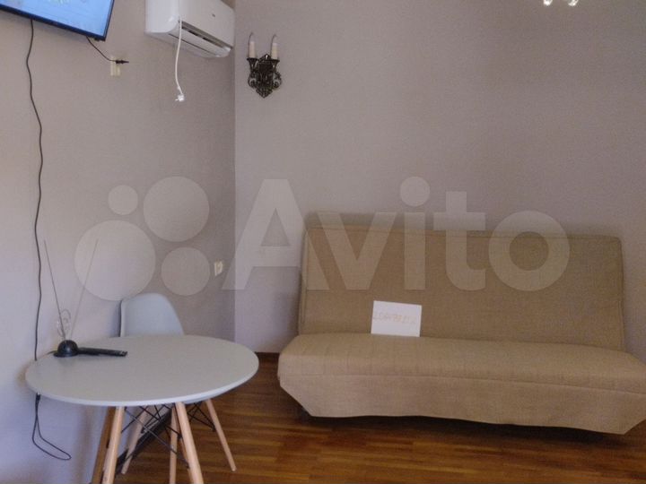 Дом 33 м² на участке 2 сот.