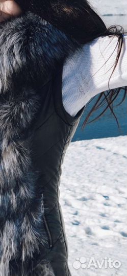 Зимняя женская куртка жилетка из песца