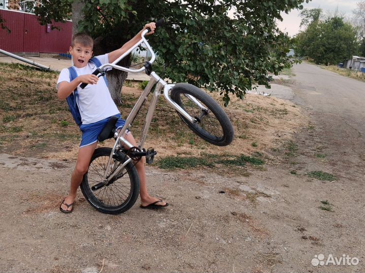 Трюковой велосипед bmx