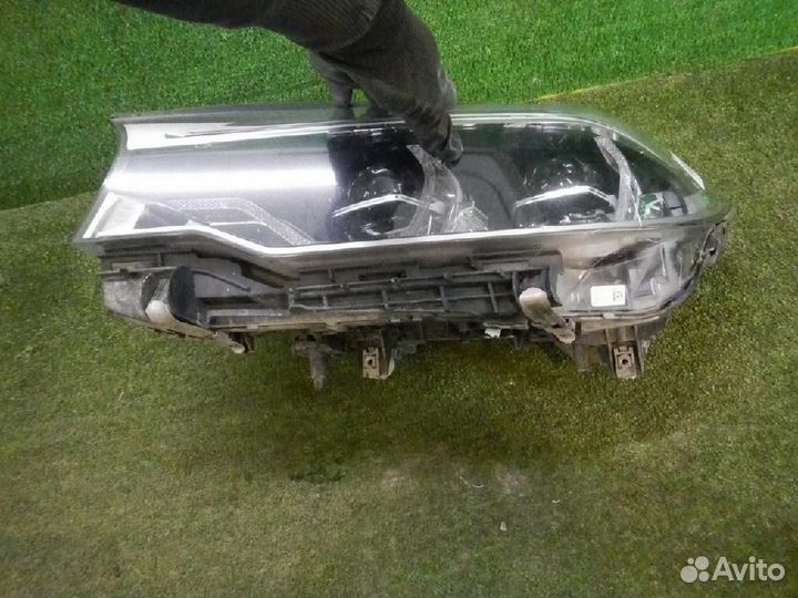 Фара левая BMW 5-Series/M5