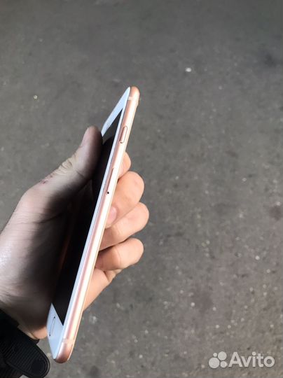 iPhone 8 Plus, 64 ГБ