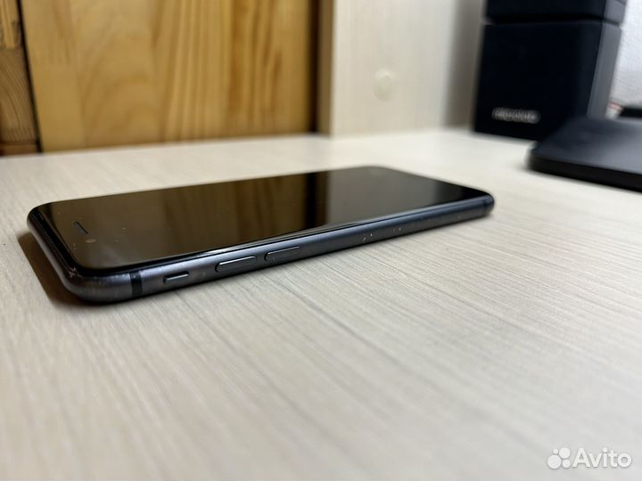 iPhone 8, 256 ГБ