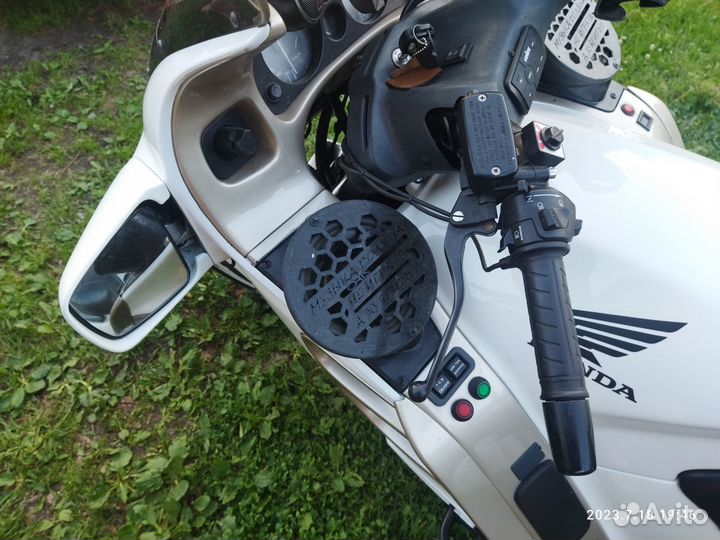Продается Honda ST 1100