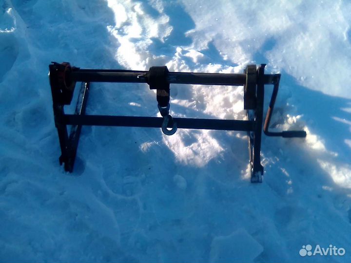 Лебёдка для снятия и установки кпп ркпп двс