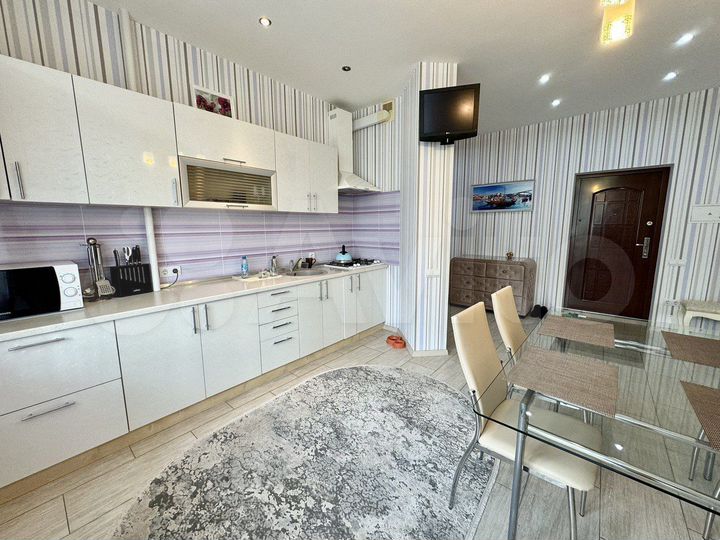 2-к. апартаменты, 82 м², 8/11 эт.