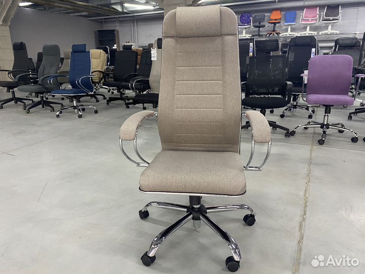 Эргономичное офисное кресло