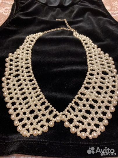 Воротник из бусин под жемчуг