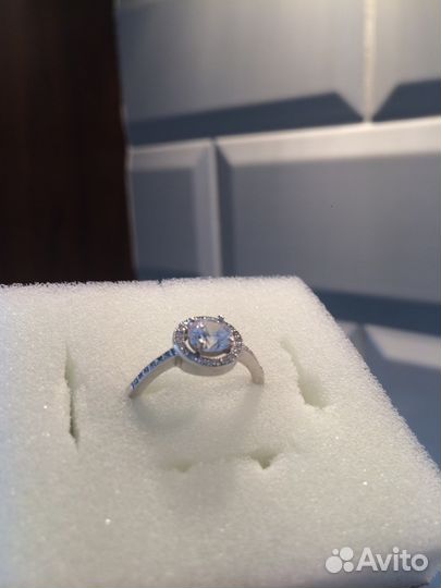 Серебряное кольцо 18-18.5р