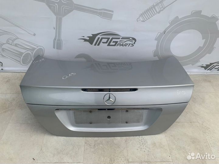 Крышка багажника Mercedes-Benz E W211 OM646.961