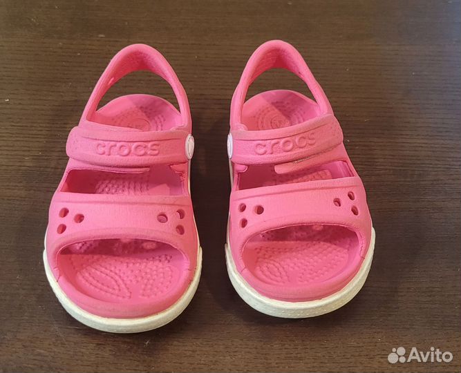 Сандалии crocs для девочки