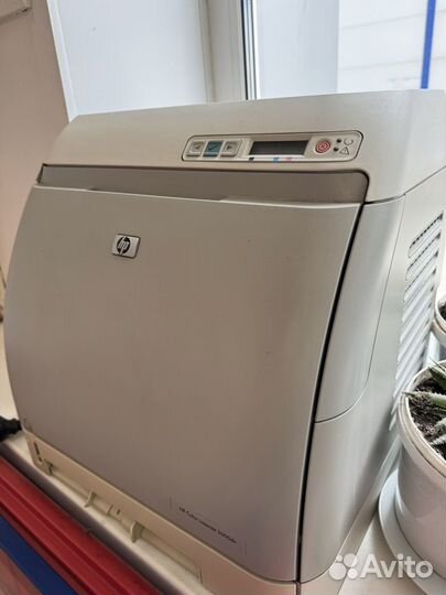 Принтер HP Color LaserJet 2605dn