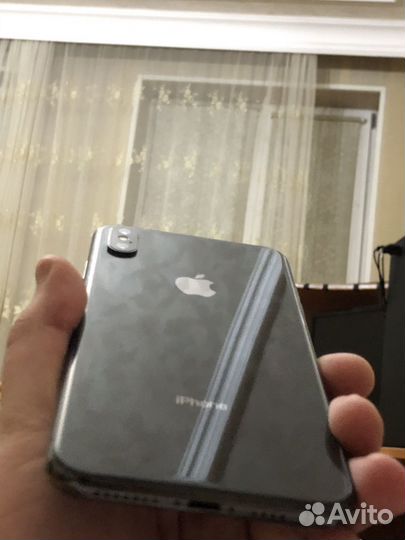 Мобильные телефоны