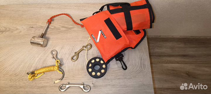 Буй дайверов