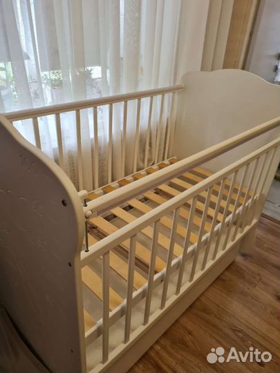 Детская кроватка