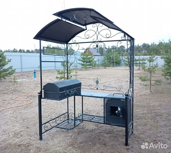 Мангал кованый с крышей