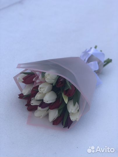 Букеты тюльпанов к 8 марта