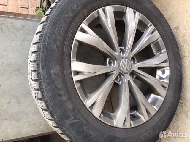 Pirelli Ice Zero 215/65 R17 103T