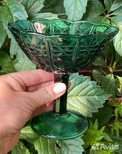 Ваза старинная Конфетница Цветное стекло