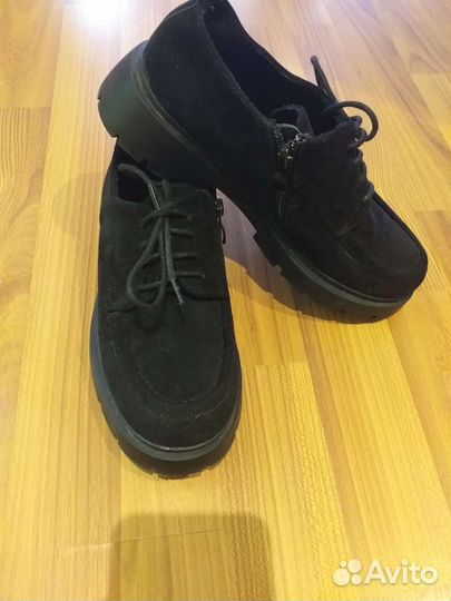 Ботинки женские 36 размер