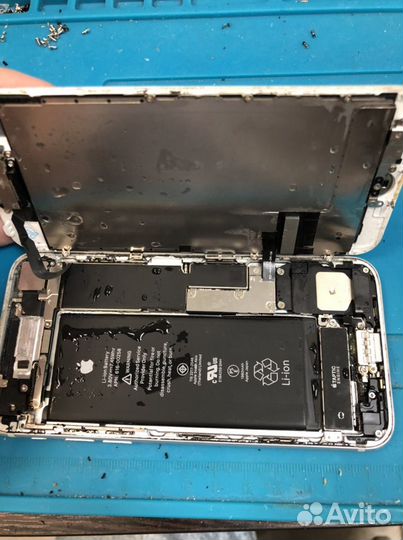 Переклейка дисплеев (ремонт любой сложности)