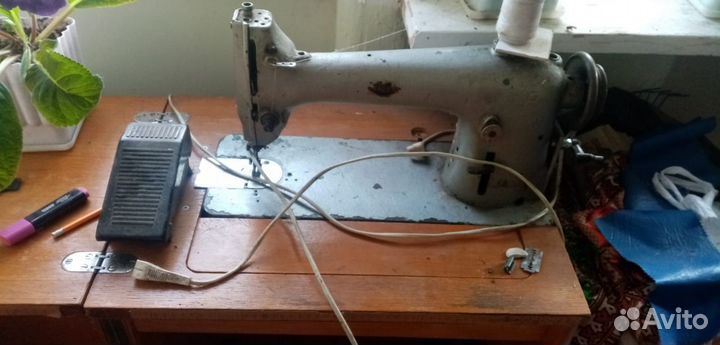 Промышленная швейная машинка