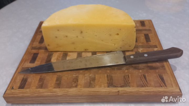 Доска разделочная и другая утварь из дерева