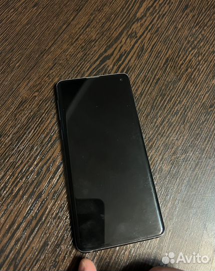 Samsung Galaxy S10, 8/128 ГБ