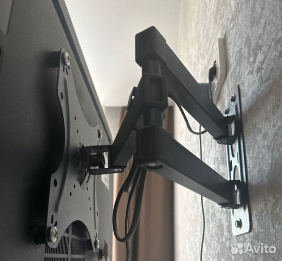 Кронштейн для телевизора до 42 дюймов