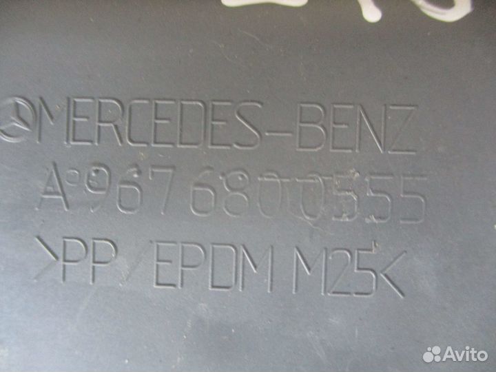 Накладка панели приборов Mercedes-Benz A9676800555