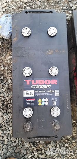 Продам 2 аккумулятора