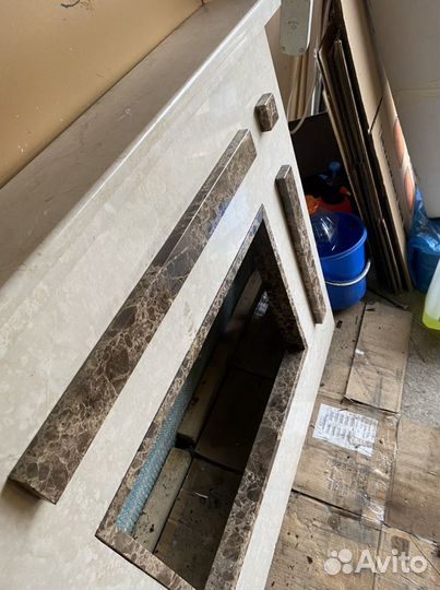 Мраморный портал (камин)