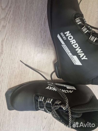 Лыжные ботинки новые