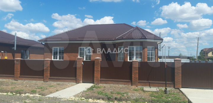 Дом 111 м² на участке 9,5 сот.