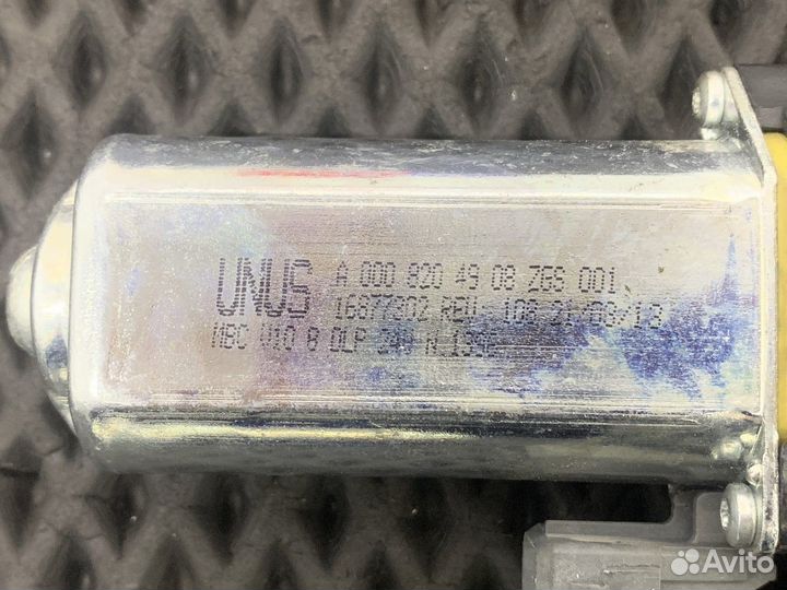 A0008204908 Моторчик стеклоподъемника левый