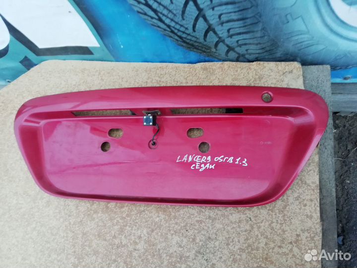 Накладка багажника Mitsubishi Lancer 1.3 мт 2005 с