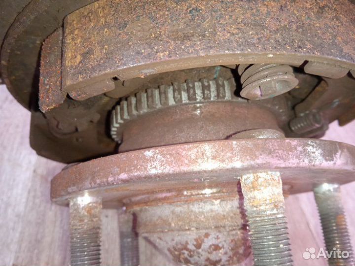 Кулак поворотный задний левый Kia Sportage 2 G4GC