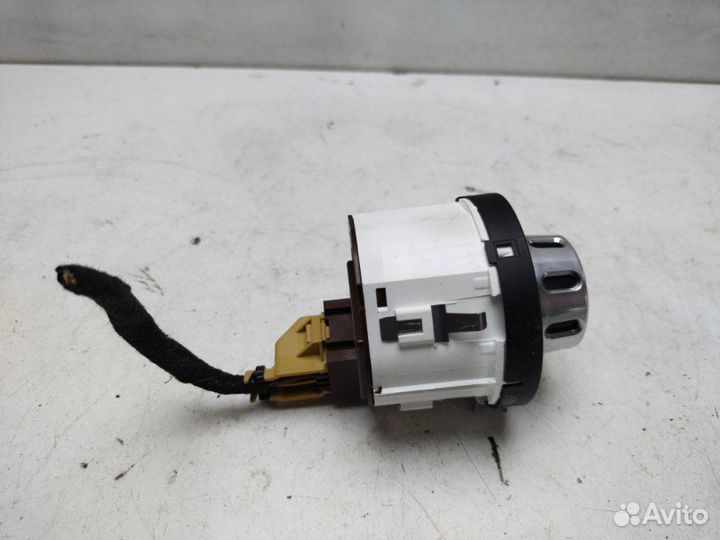 Кнопка блокировки дифференциала Volkswagen Touareg