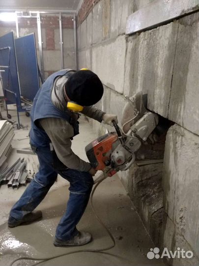 Демонтажные работы и вывоз мусора