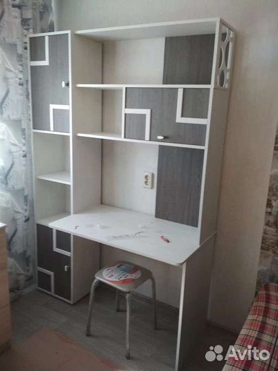 Письменный стол