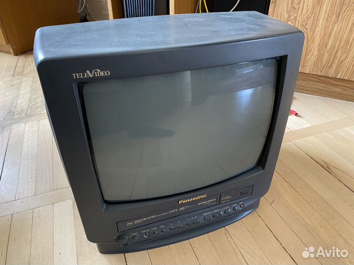Телевизор+VHS проигрыватель Panasonic TC-14SV10S