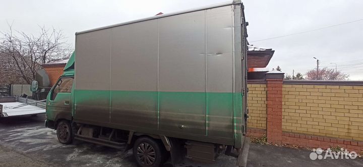 Toyota Dyna цельнометаллический, 1998