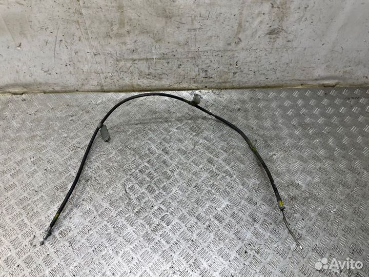 Трос ручного тормоза правый Nissan X-Trail T32