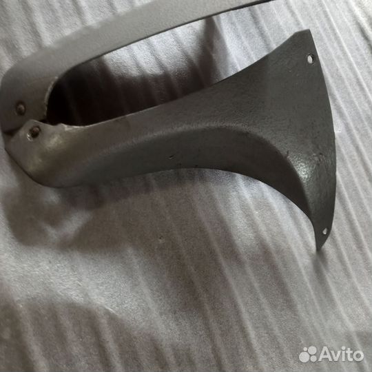 Пластик плуга Suzuki RF400