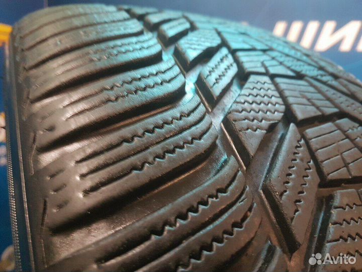 Hankook Winter I'Cept Evo 3 W330 245/40 R20