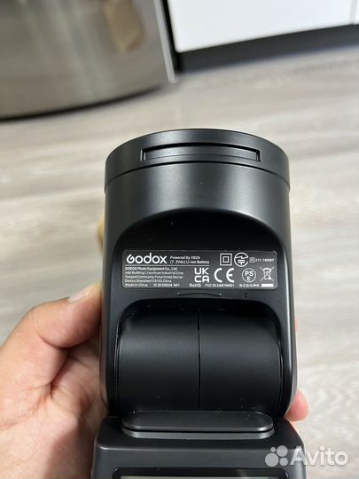 Вспышка godox v1 canon