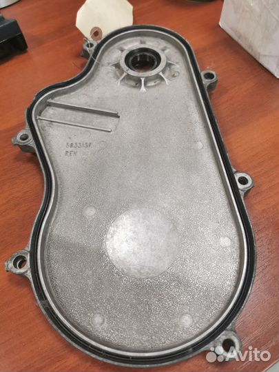 1333256 Крышка коробки Polaris Б/У