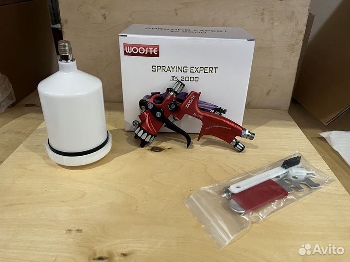 Краскопульт Wooste 2000 hvlp Красный 1,3мм