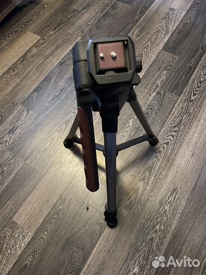 Штатив для фотоаппарата