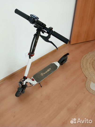 Электросамокат iconbit
