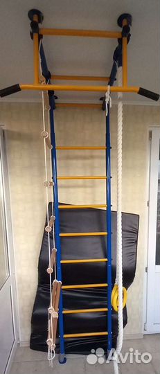 Детская шведская стенка